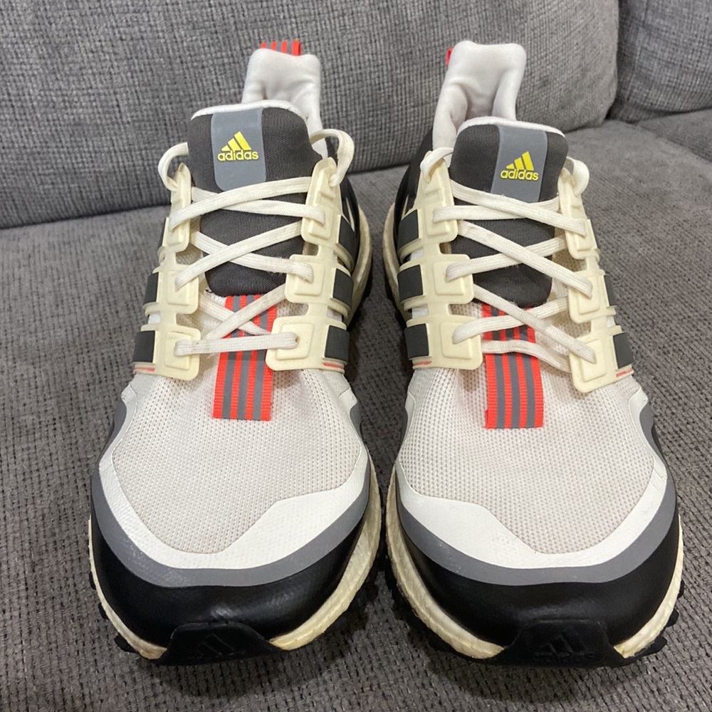 Adidas men’s Ultraboost All Terrain running shoe size 11.5 - Picture 2 of 7
